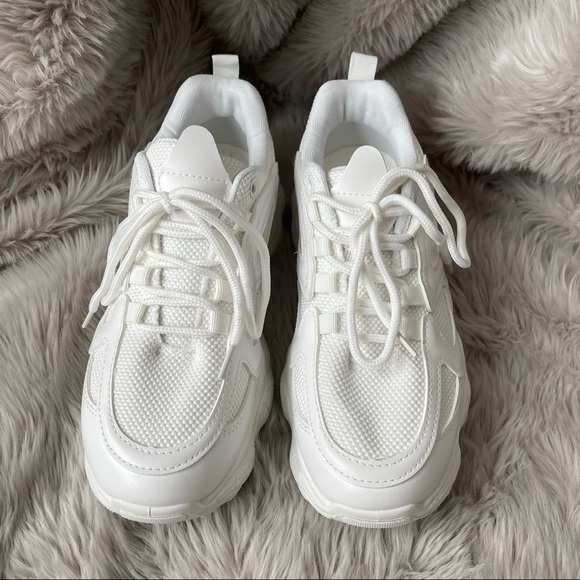 ⛔️SOLD⛔️Chunky Sneakers in white - Picture 8 of 9
